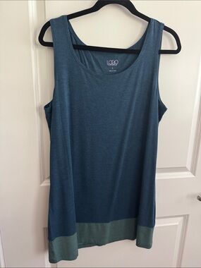 LOGO by Lori Goldstein layers tank with border hemline. Never worn. Large.